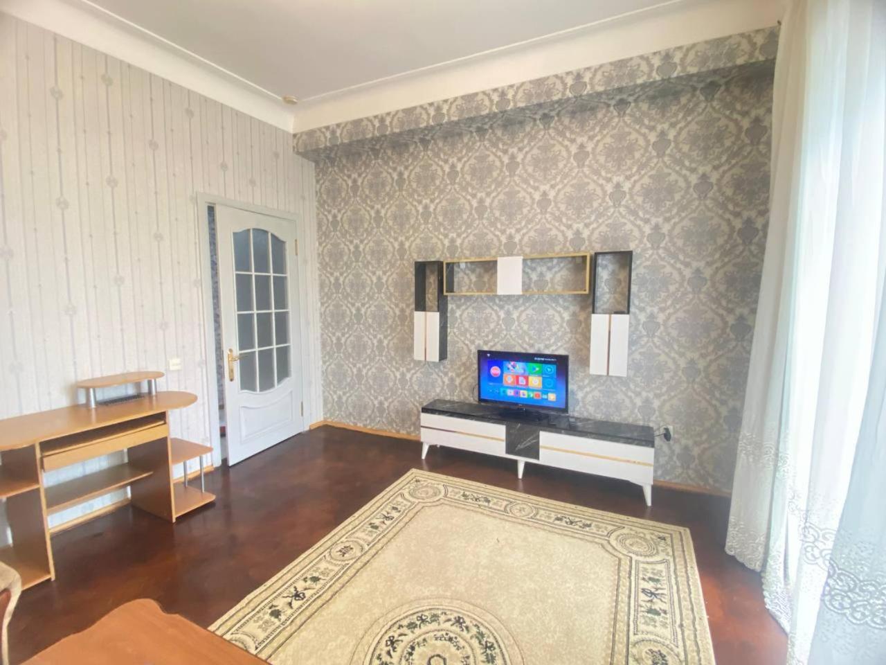 Apart Hotel In Nizami Baku Bagian luar foto
