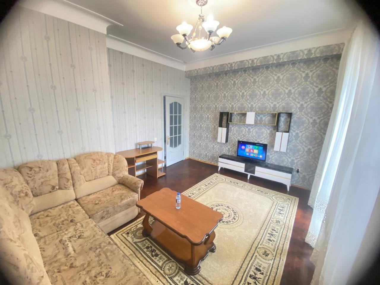 Apart Hotel In Nizami Baku Bagian luar foto