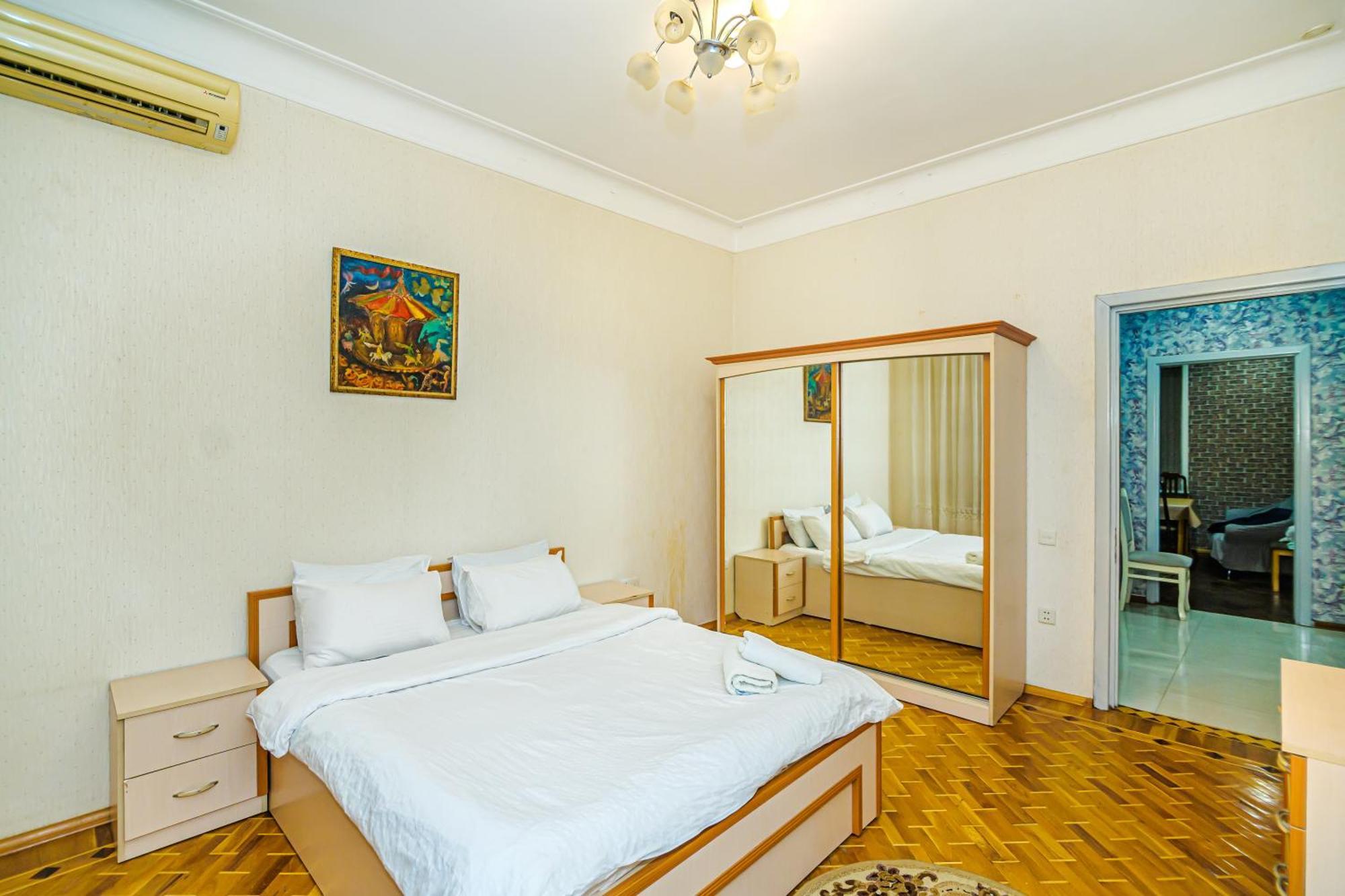 Apart Hotel In Nizami Baku Bagian luar foto